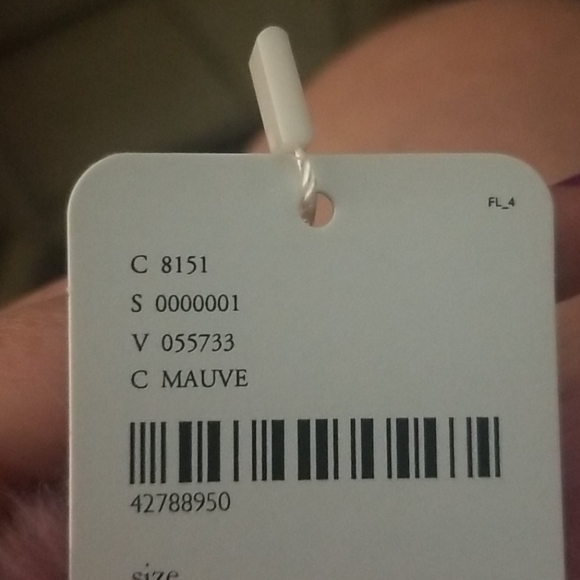 Free People Mauve pom keychain w/ Gold clasp - Picture 8 of 8